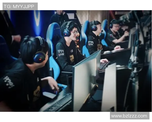 电竞实时数据分析聚焦RNG团队协作与王者荣耀战术策略探讨 电竞实时数据分析聚焦RNG团队协作与王者荣耀战术策略探讨